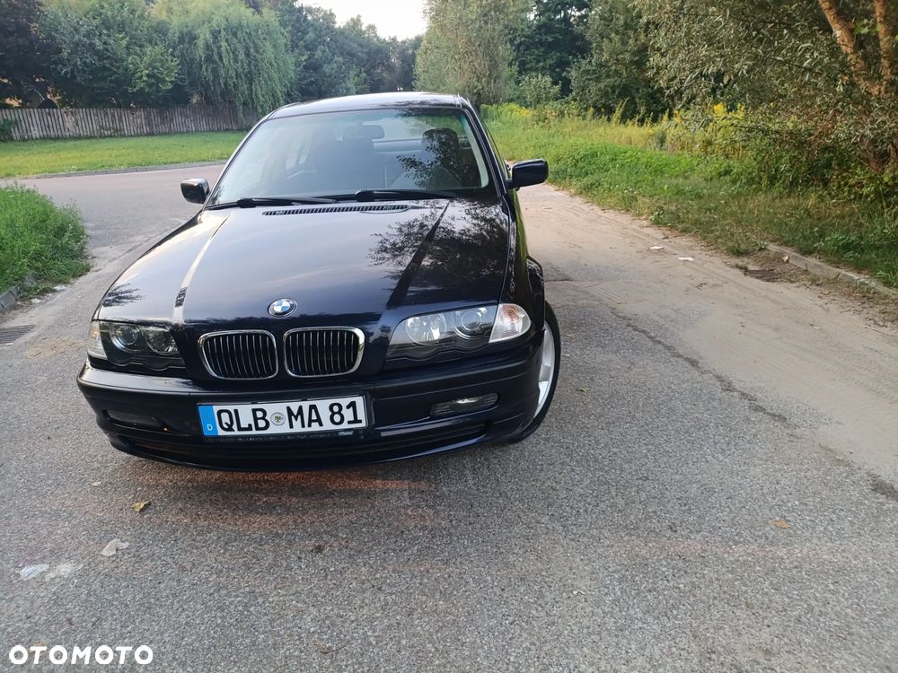 BMW Seria 3 320i Edition Exclusive - 1