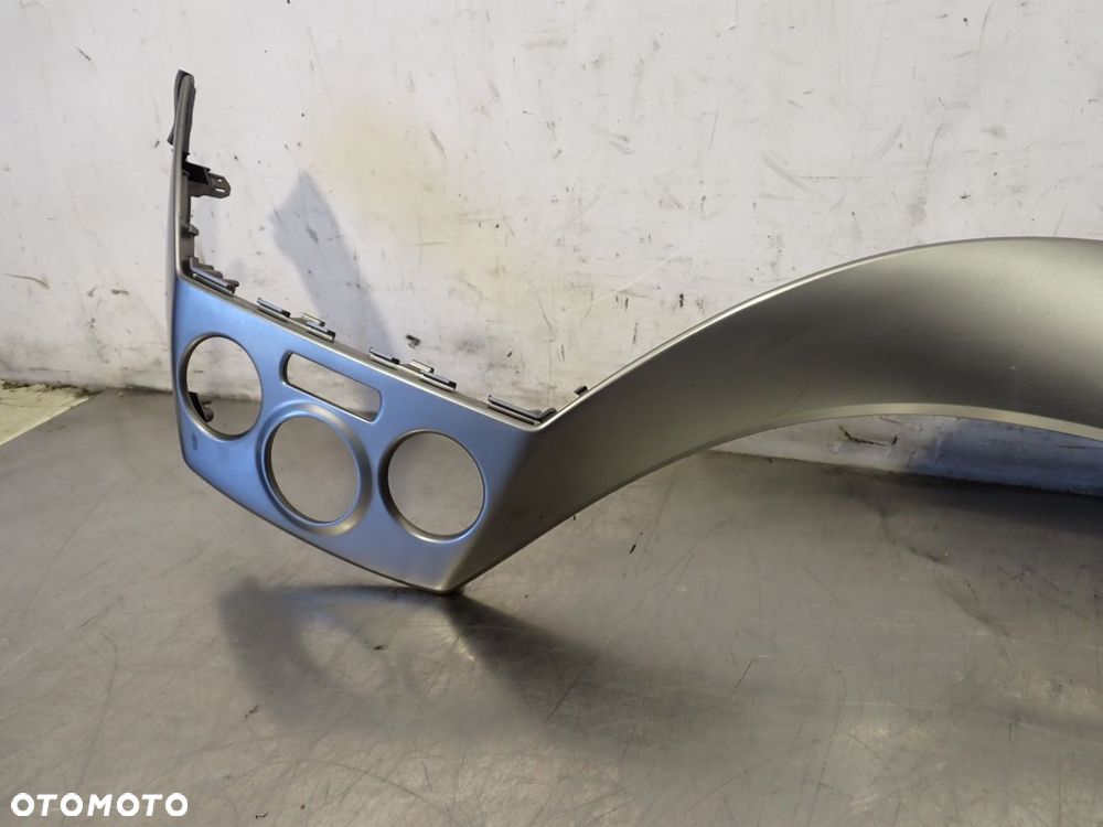 LISTWA OZDOBNA DESKI ROZDZIELCZEJ SUBARU IMPREZA 1.5 - 3