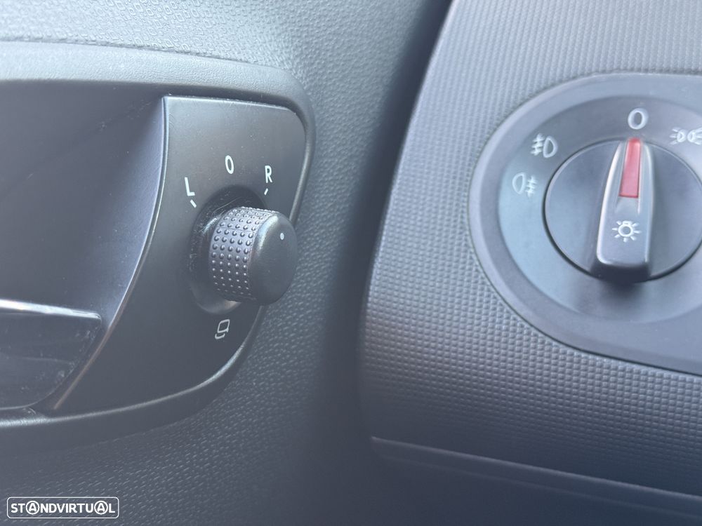 SEAT Ibiza 1.6 TDI 25 Anos DPF - 11