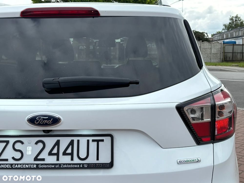 Ford Kuga 1.5 EcoBoost 2x4 Cool & Connect - 11