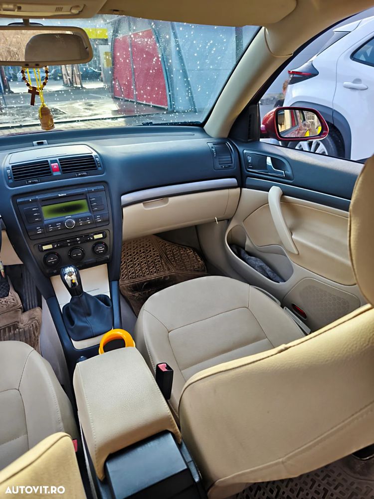 Skoda Octavia 2.0 TDI Elegance - 17