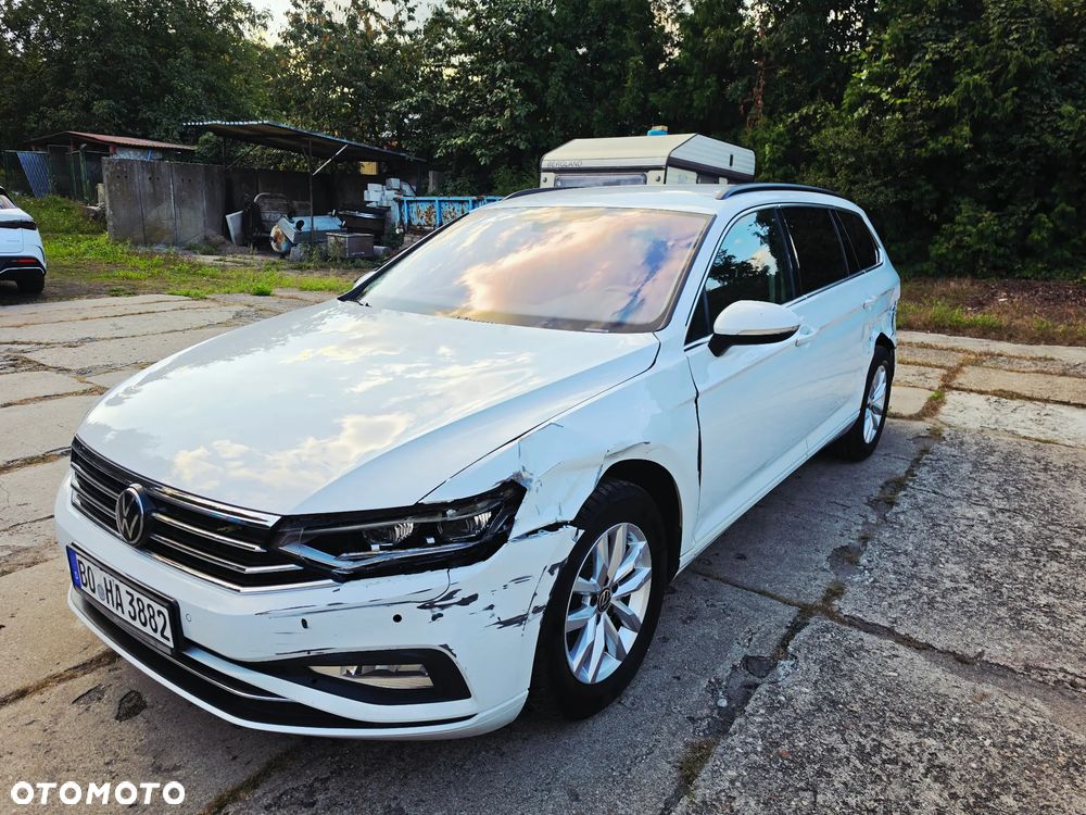 Volkswagen Passat 2.0 TDI SCR Style DSG - 3
