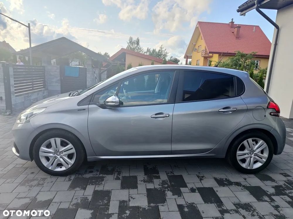 Peugeot 208 PureTech 82 Stop & Start Signature - 4