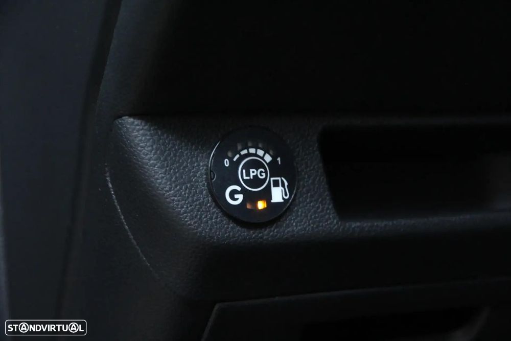 Renault Clio 1.0 TCe Techno Bi-Fuel - 6