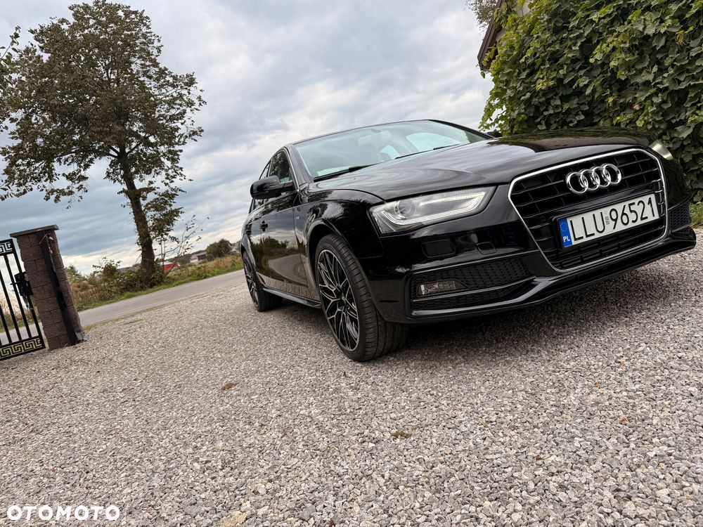 Audi A4 Limousine - 4