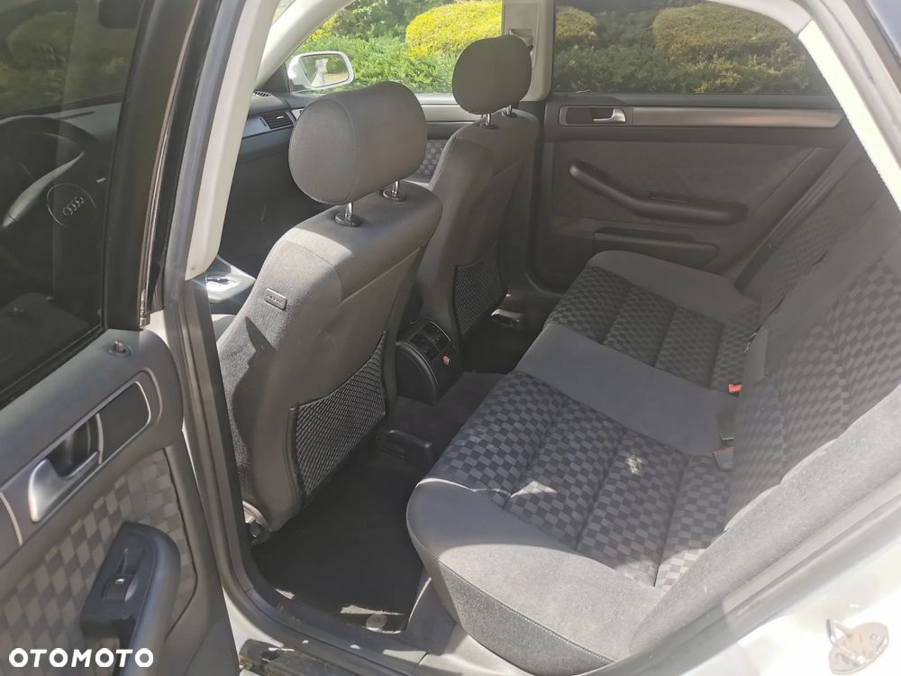 Audi A6 Limousine 2.5 TDI Multitronic - 10