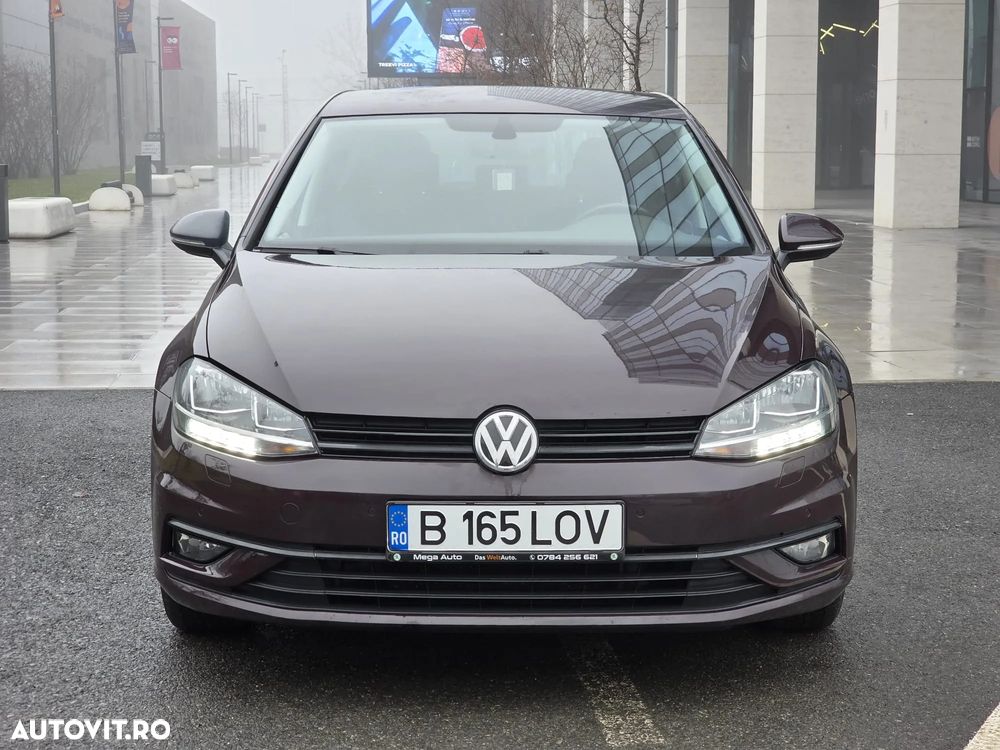 Volkswagen Golf - 2