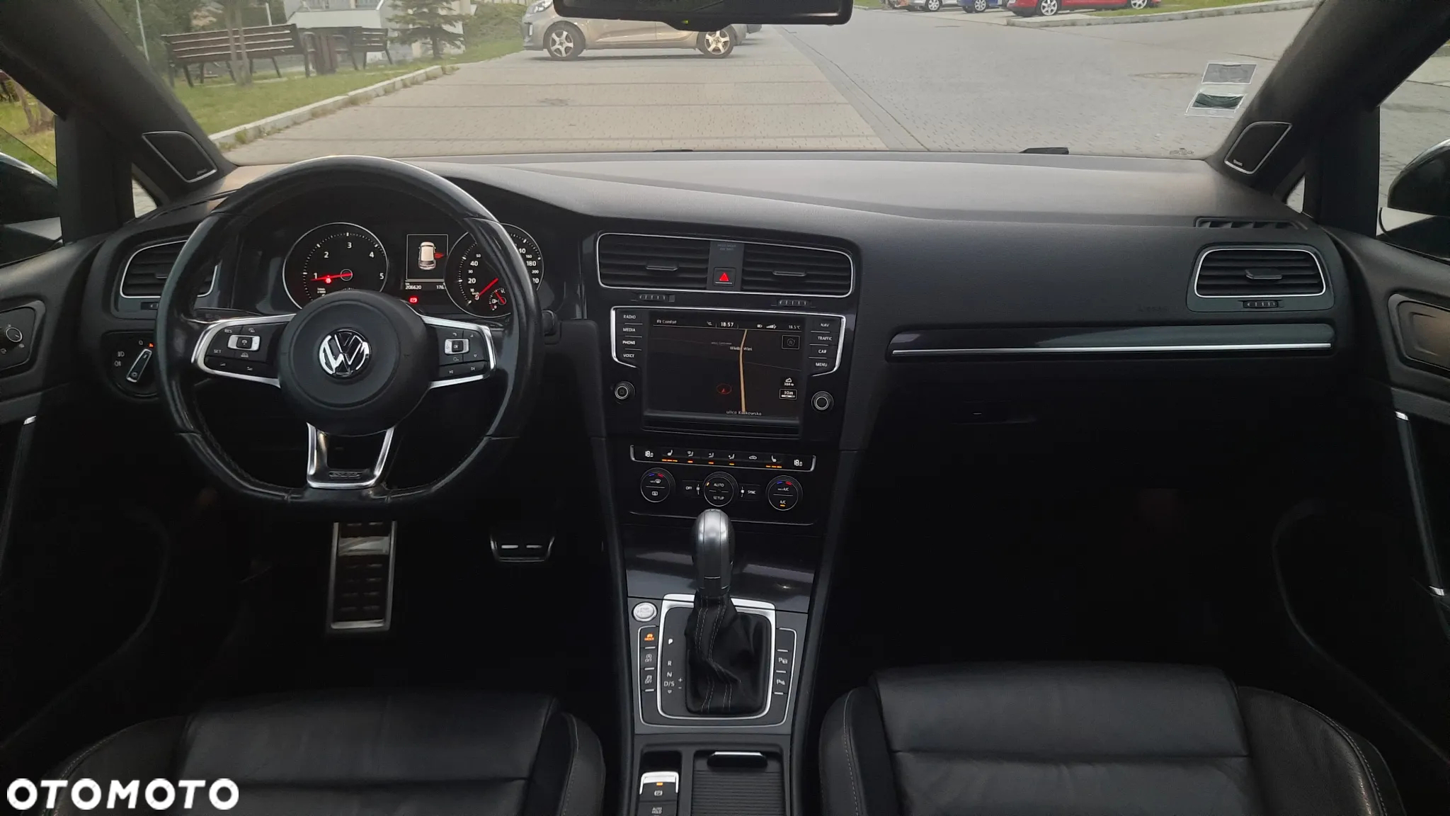 Volkswagen Golf GTD 2.0 TDI SCR DSG - 23