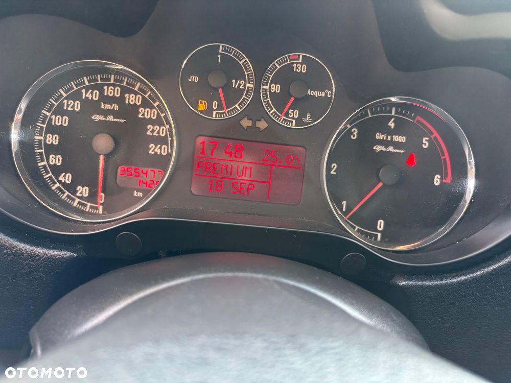 Alfa Romeo 147 - 16
