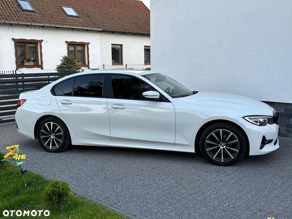 BMW Seria 3 318i - 11