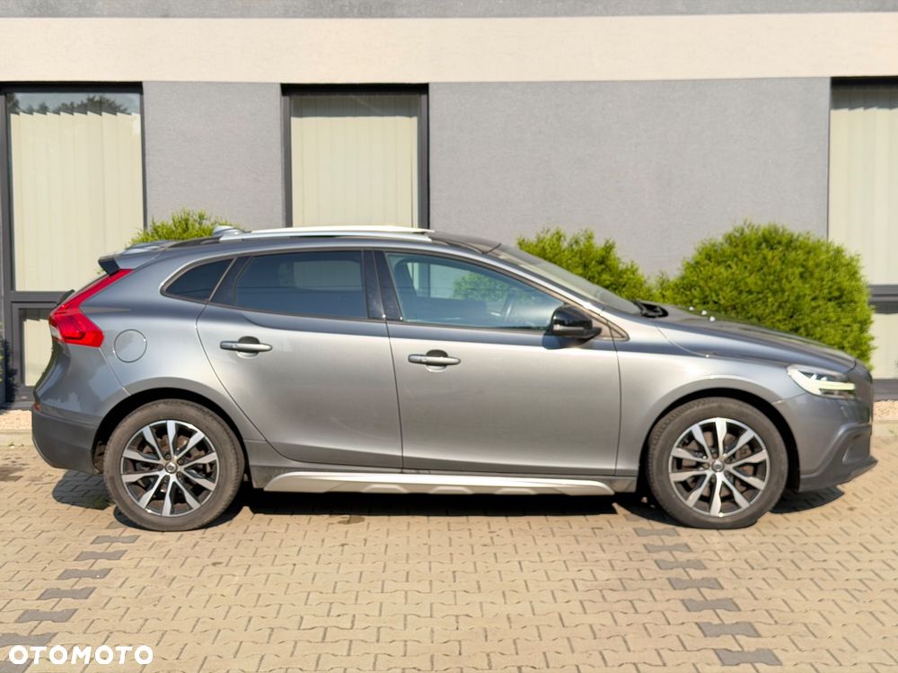 Volvo V40 Cross Country T3 Geartronic Momentum - 6