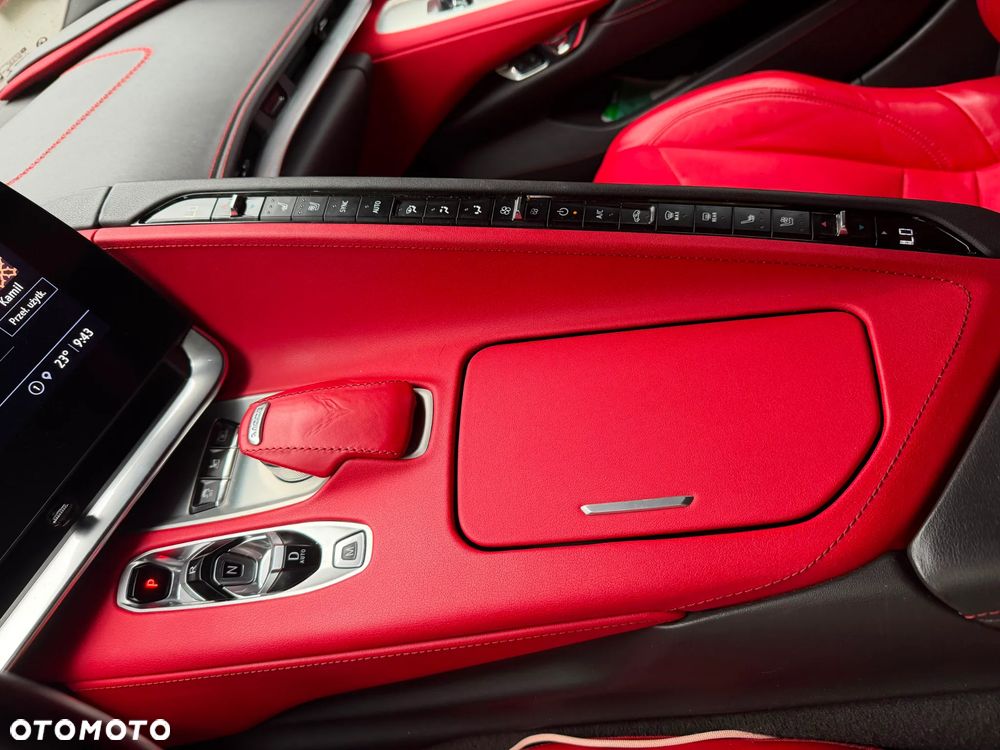 Chevrolet Corvette - 8