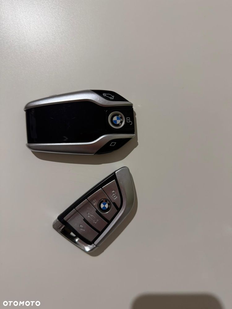 BMW Seria 5 520d xDrive M Sport sport - 2