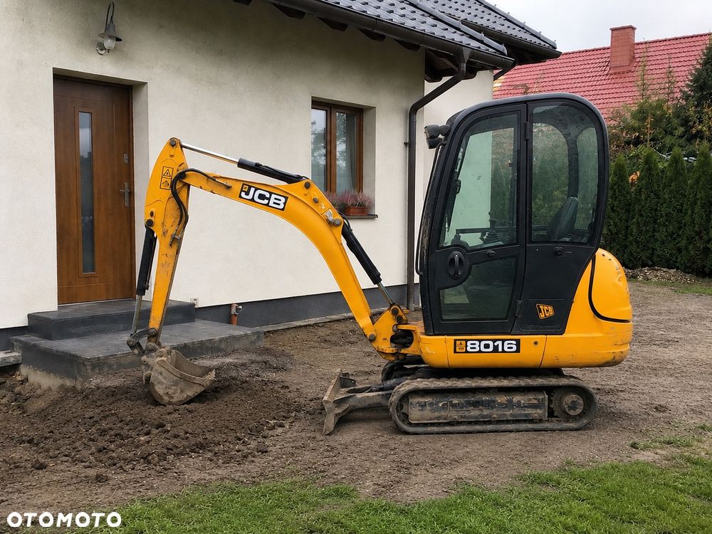 JCB 8016 - 4
