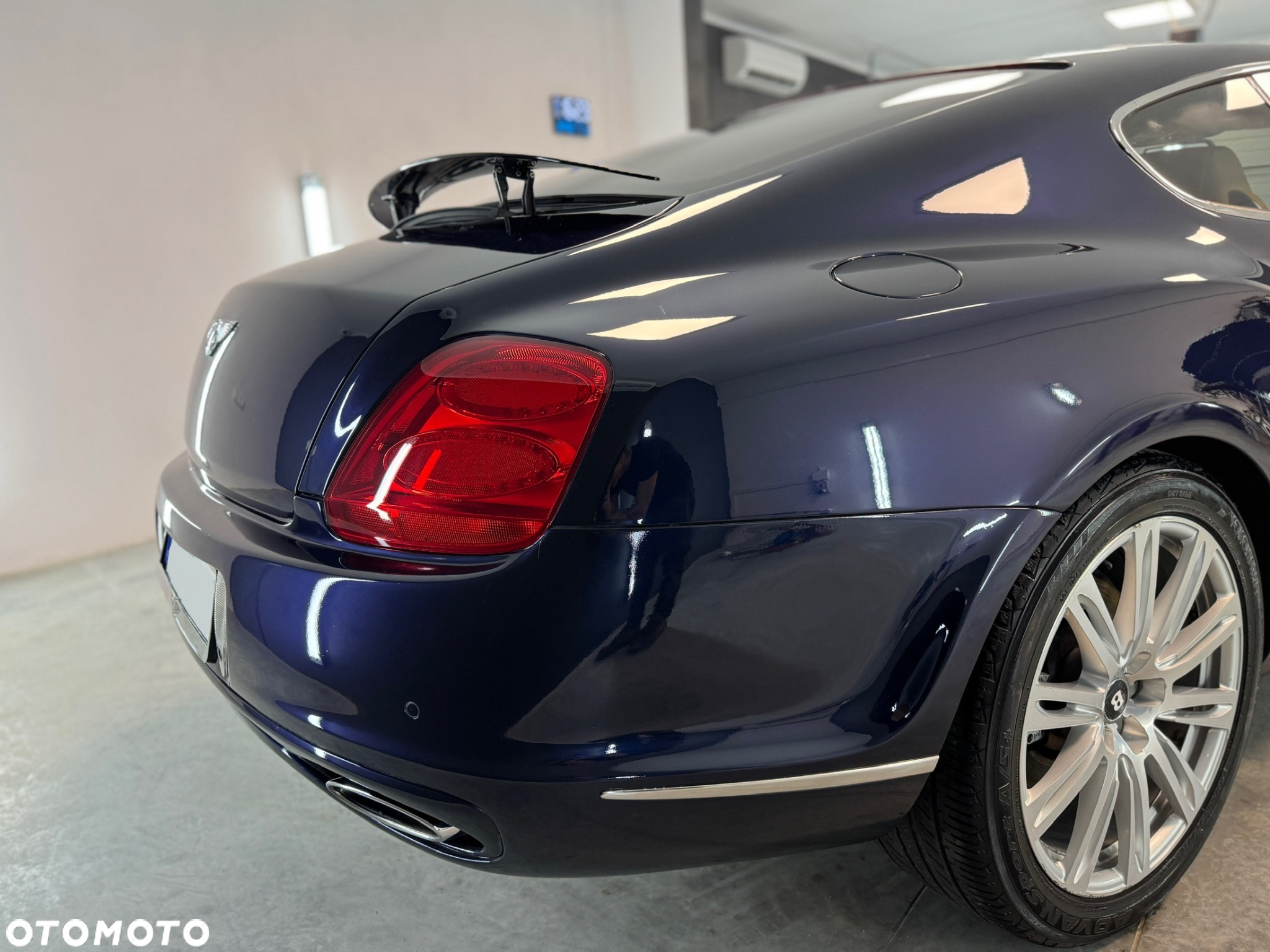 Bentley Continental GT - 9