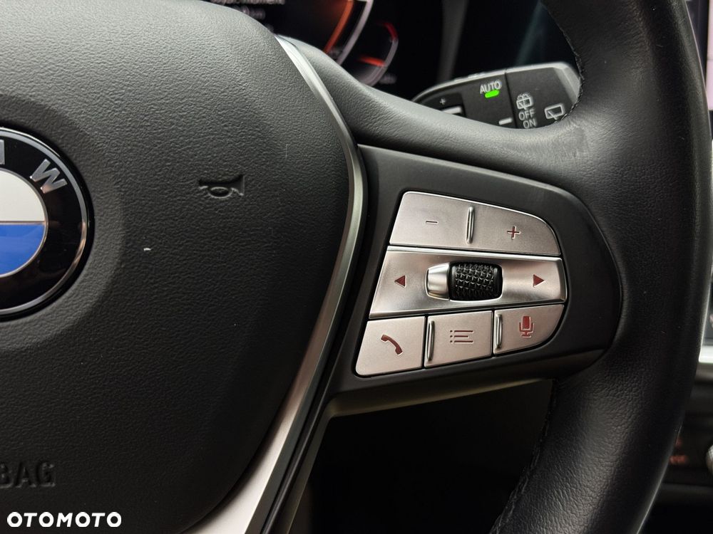 BMW Seria 3 320i Advantage - 27