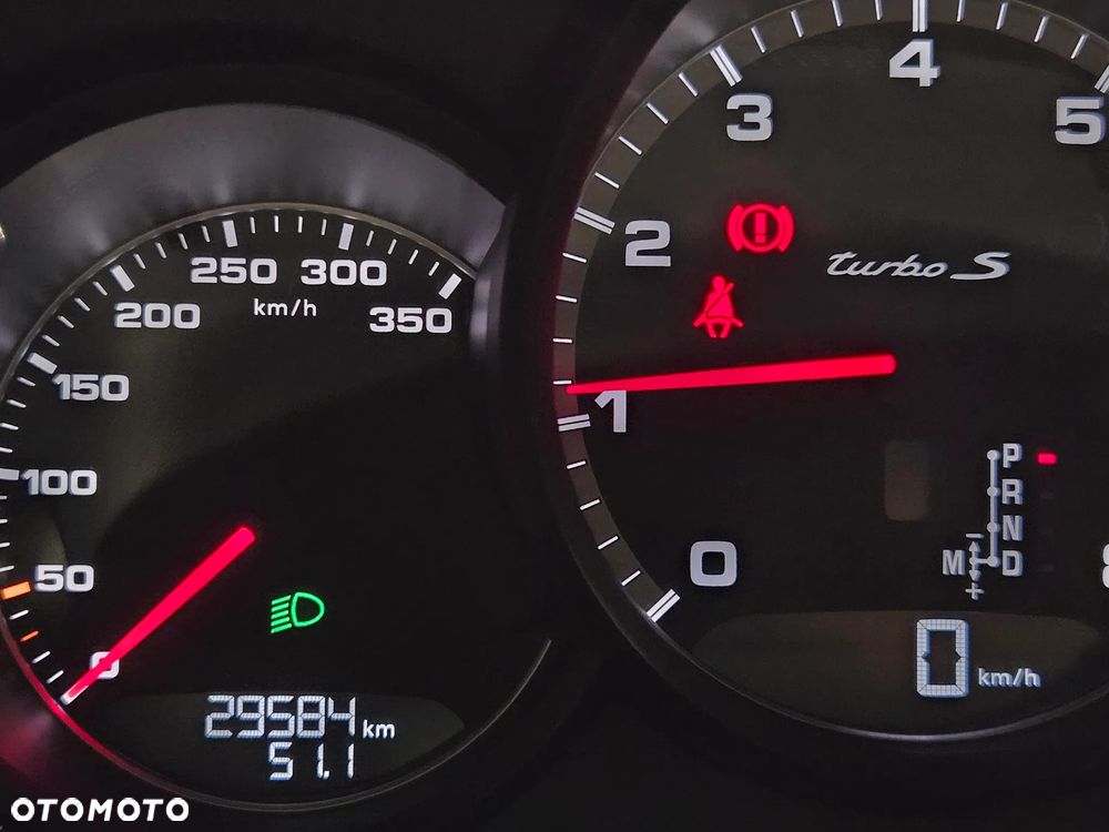 Porsche 911 Turbo S - 25