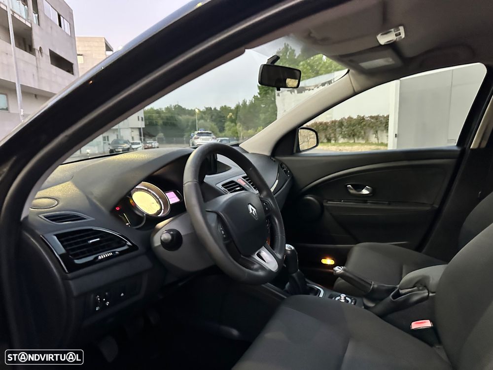Renault Mégane 1.5 dCi Dynamique S - 25