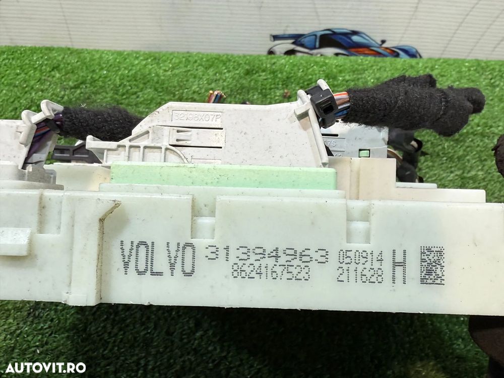 TABLOU PANOU SIGURANTE VOLVO V40 2.0 DIESEL 2015 COD OEM 31394963 31409547 2012-2019 - 6