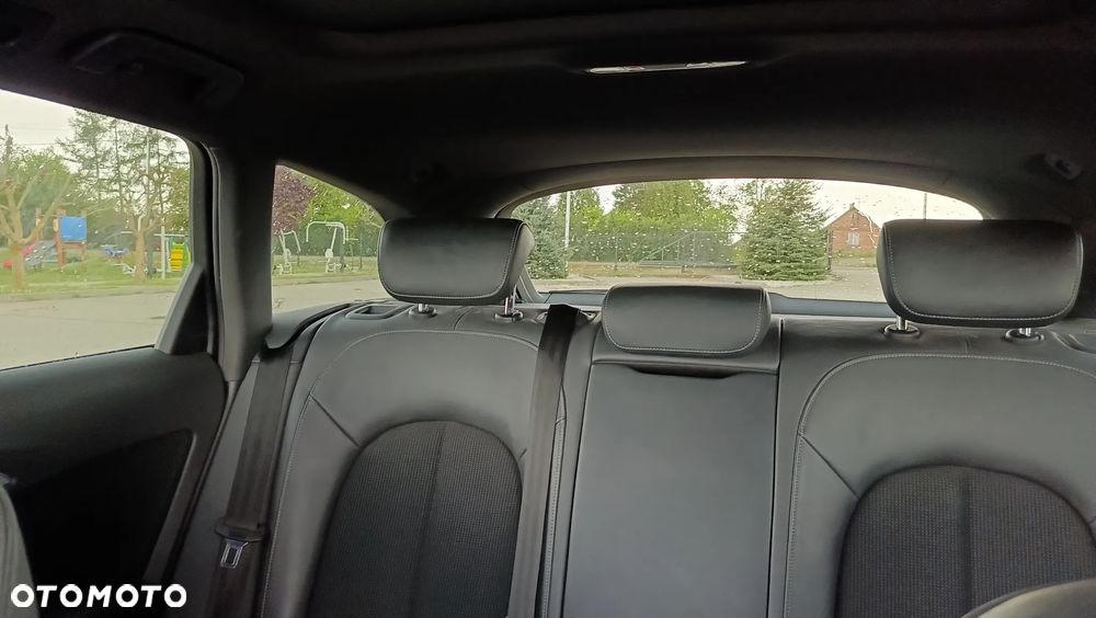 Audi A6 Avant 2.0 TDI ultra S tronic - 31