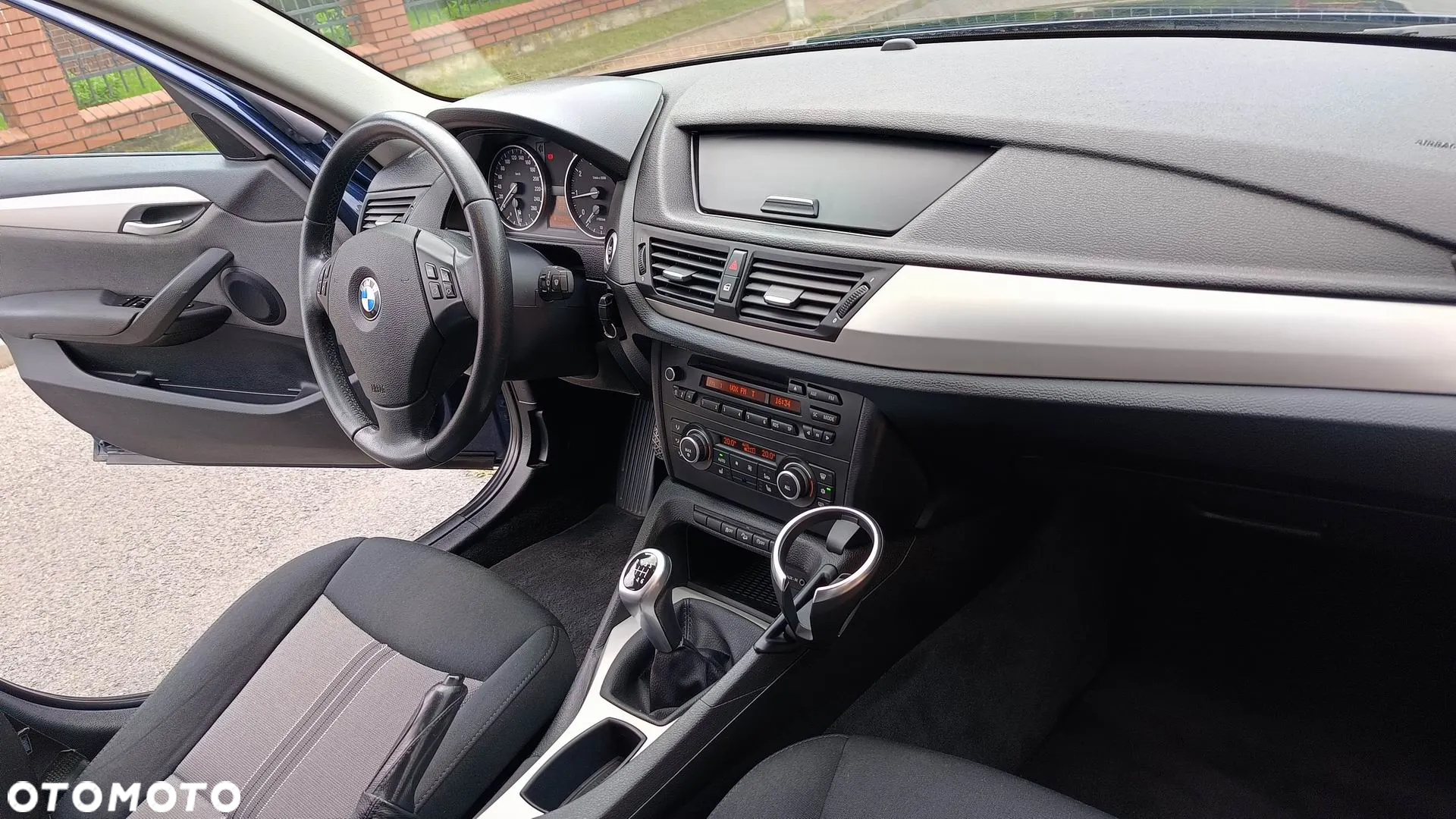 BMW X1 xDrive20i Sport Line - 24