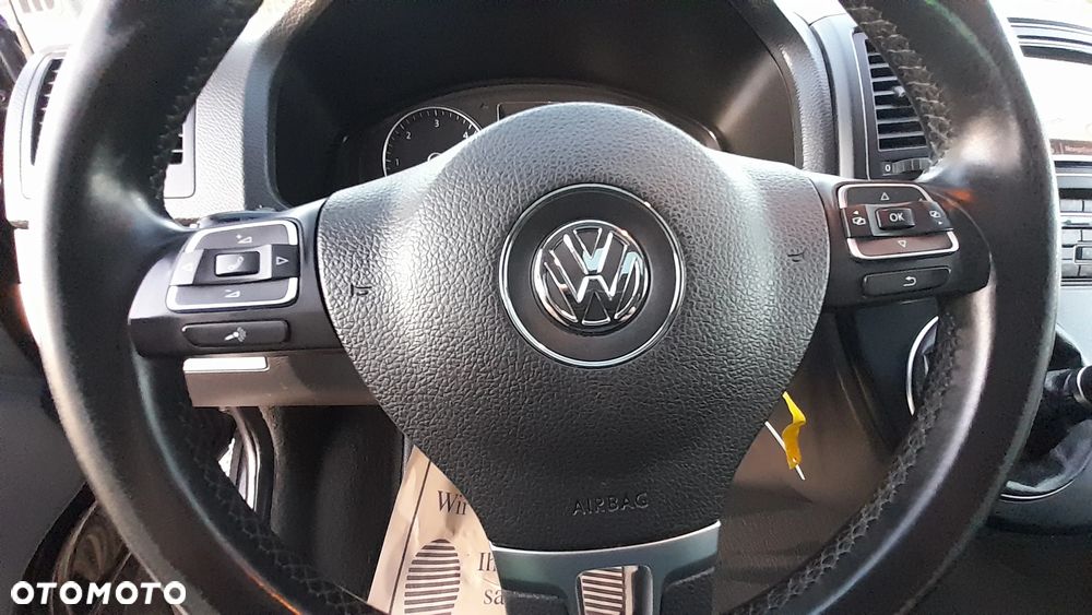 Volkswagen Caravelle - 22