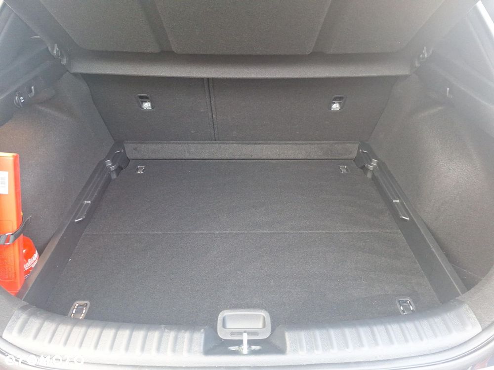 Kia XCeed 1.5 T-GDI M - 16