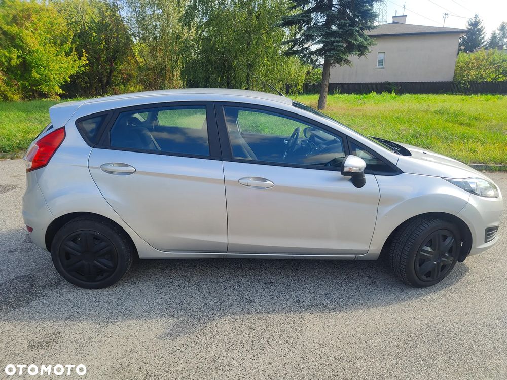 Ford Fiesta 1.5 TDCi Ambiente - 2