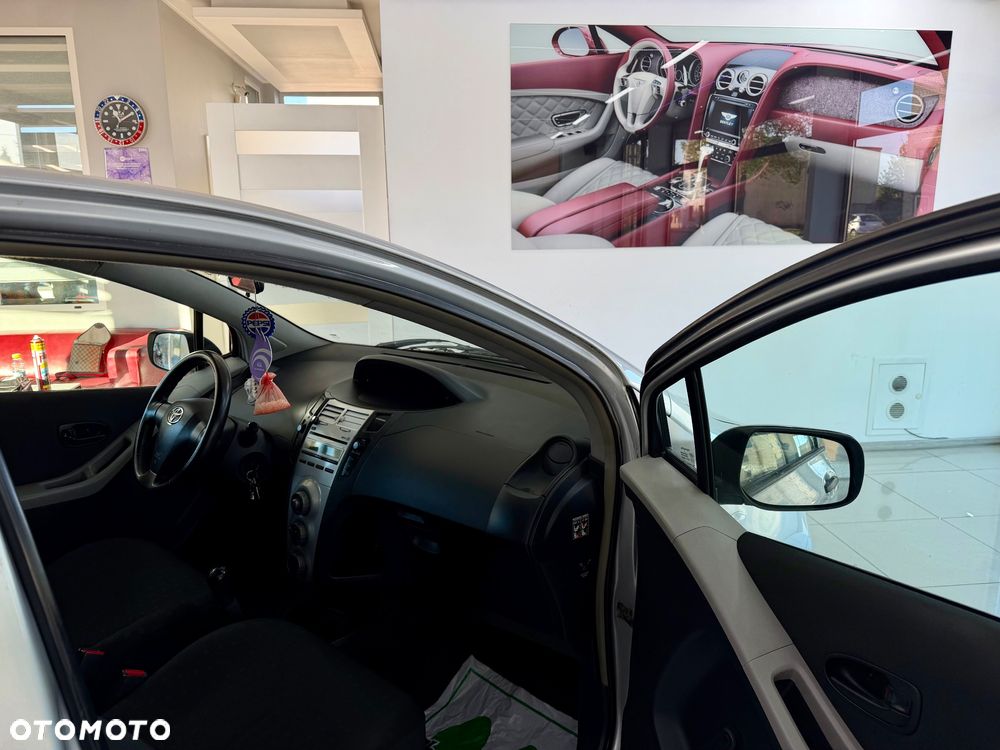 Toyota Yaris 1.0 Luna A/C - 5