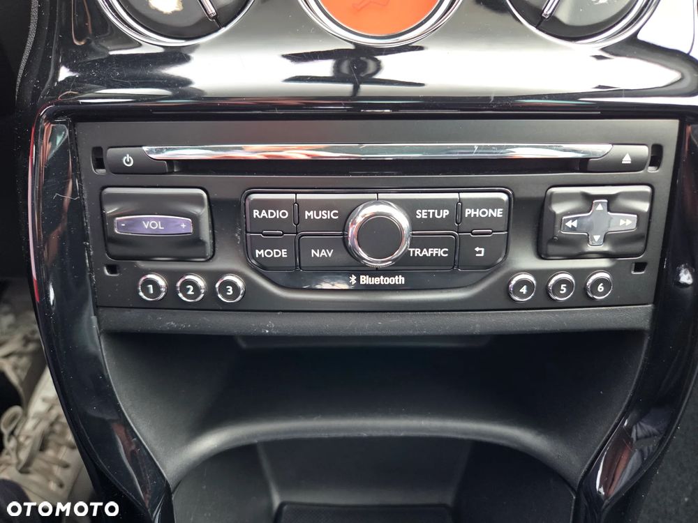 Citroën C3 Pure Tech (VTi) 82 Exclusive - 26