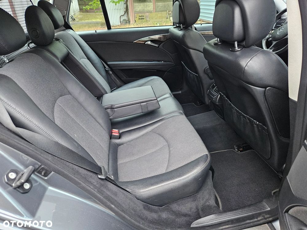 Mercedes-Benz Klasa E 320 CDI Avantgarde - 31