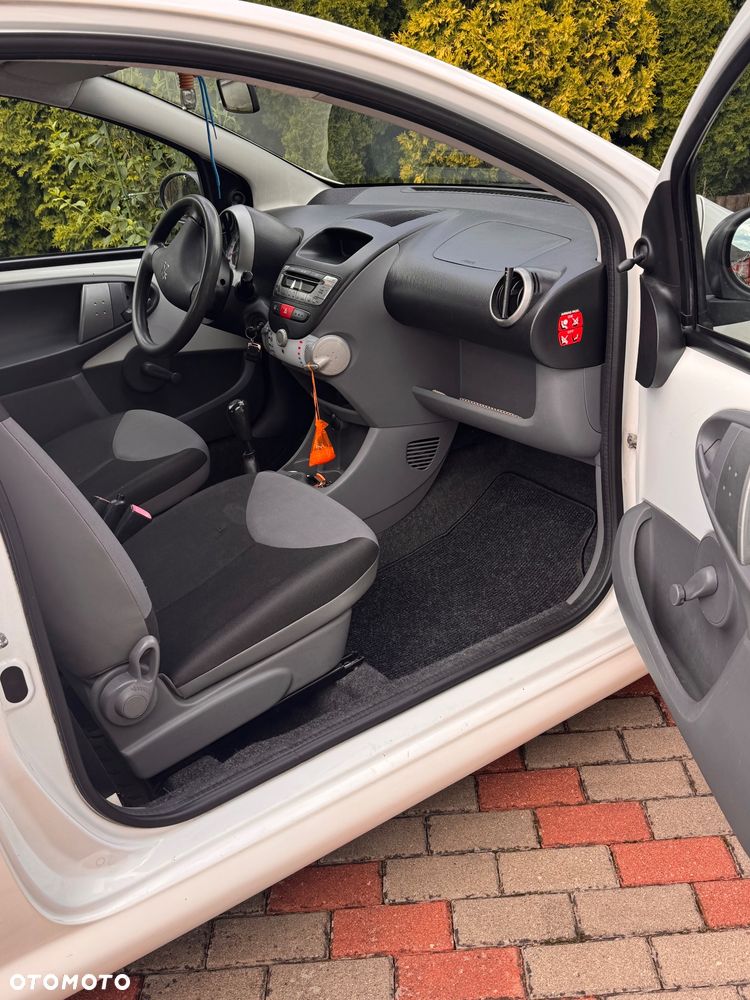 Peugeot 107 - 11