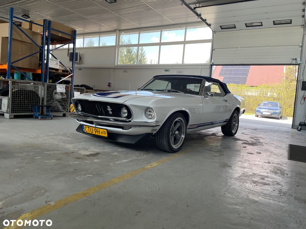 Ford Mustang - 6