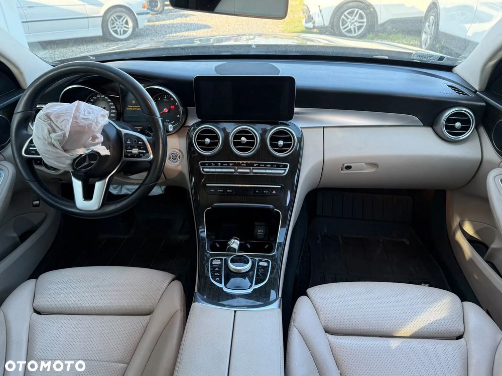 Mercedes-Benz Klasa C 200 4MATIC 9G-TRONIC - 16