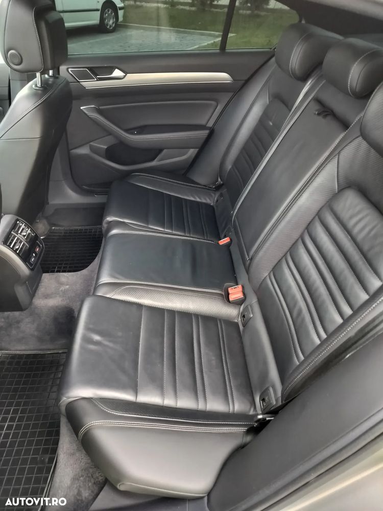 Volkswagen Passat 2.0 TDI DSG 4Motion R Executive - 6