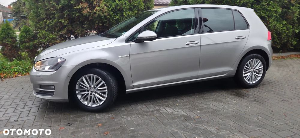 Volkswagen Golf 1.2 TSI BlueMotion Technology Cup - 5