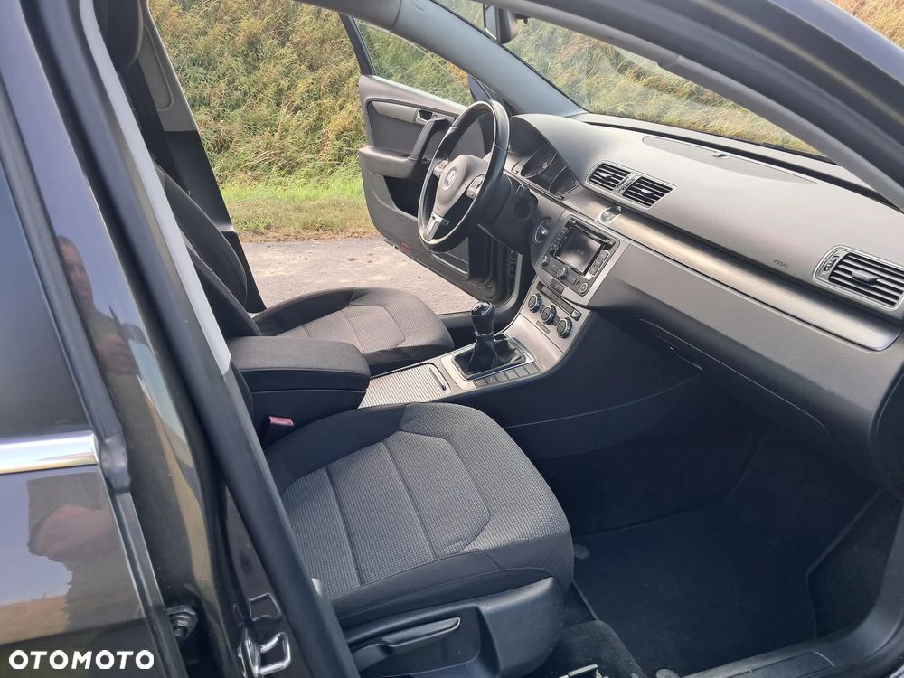 Volkswagen Passat 2.0 TDI Highline - 6