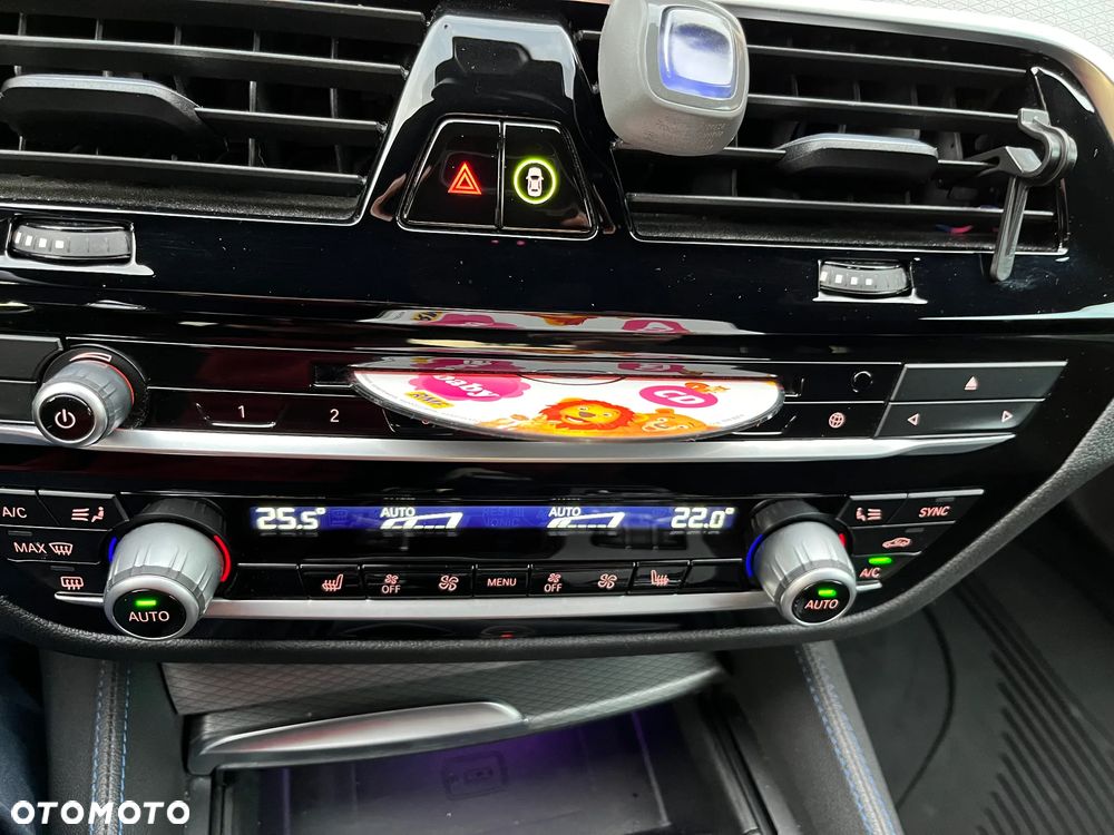 BMW Seria 5 530i xDrive - 13