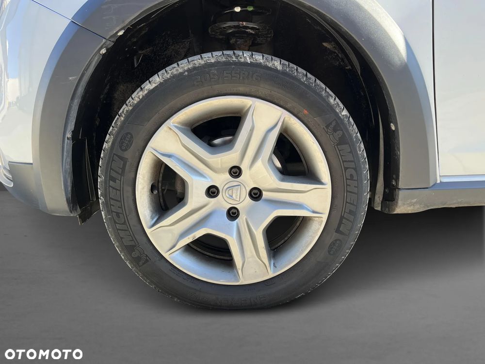 Dacia Sandero 0.9 TCe Laureate S&S - 18