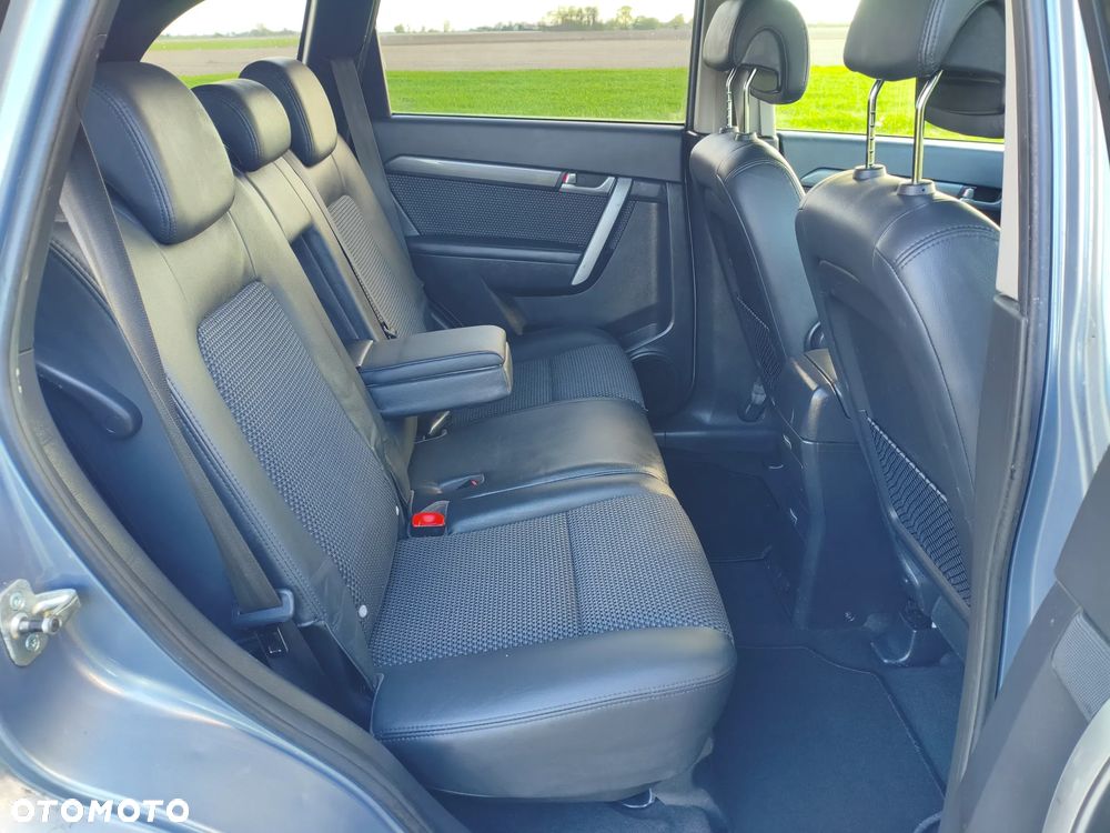 Chevrolet Captiva 2.4 2WD 7 Sitzer LS - 10