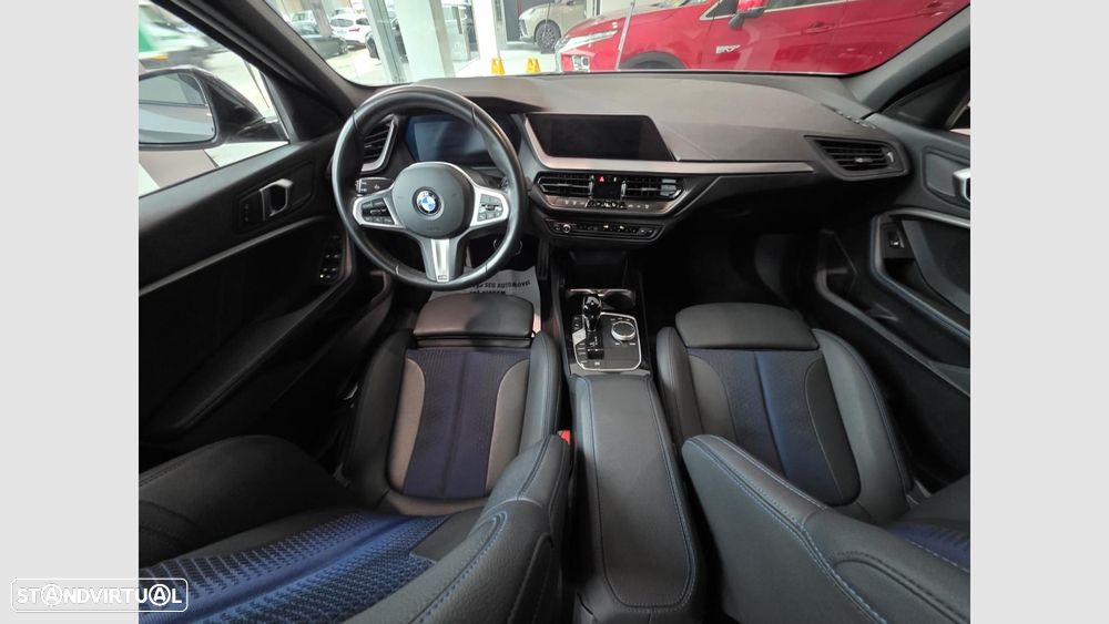 BMW 116 d Pack Desportivo M Auto - 10