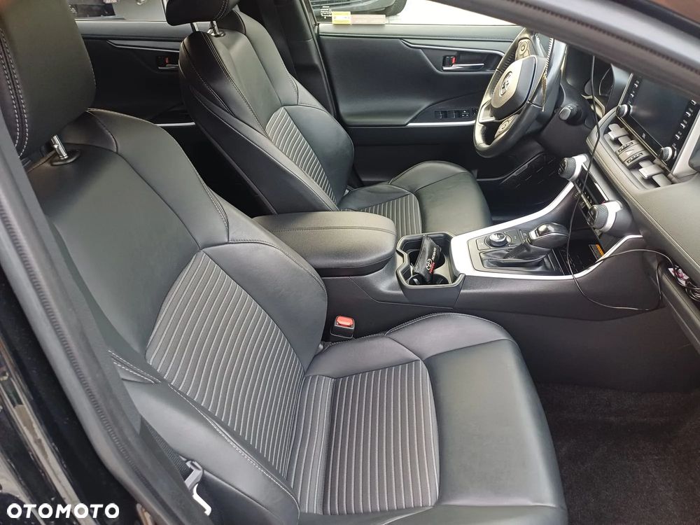 Toyota RAV4 2.5 Hybrid Black Edition by JBL 4x4 - 8