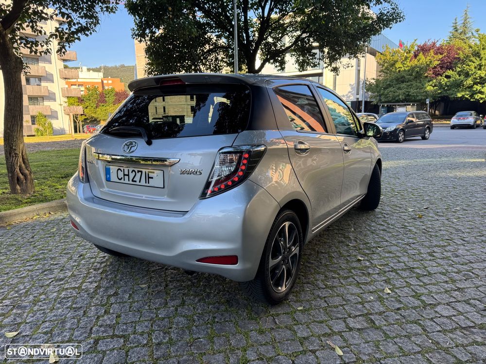 Toyota Yaris 1.4 D-4D Sport+P.Techno +Navi - 3