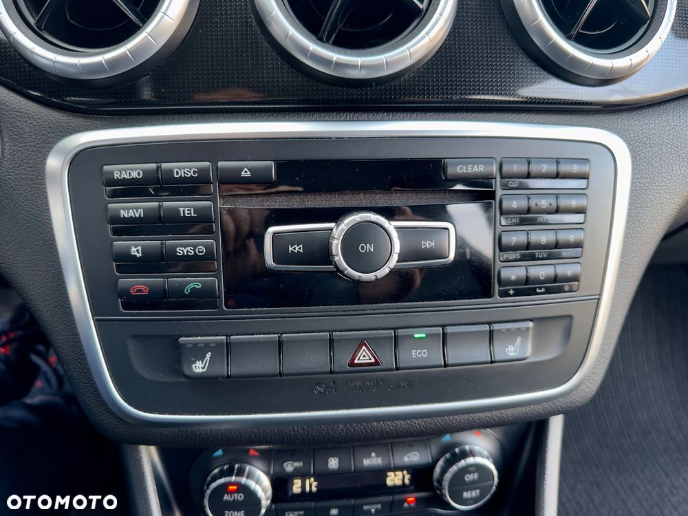 Mercedes-Benz CLA 180 Urban - 19