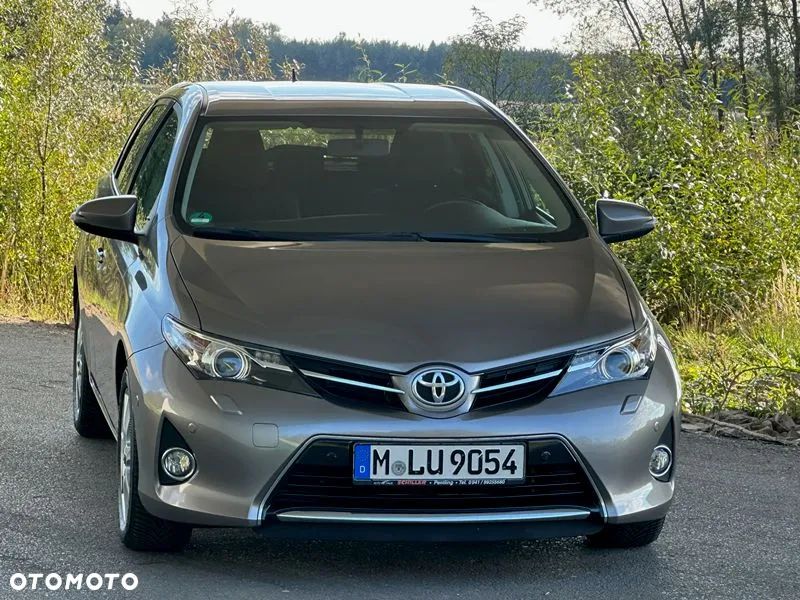 Toyota Auris - 2