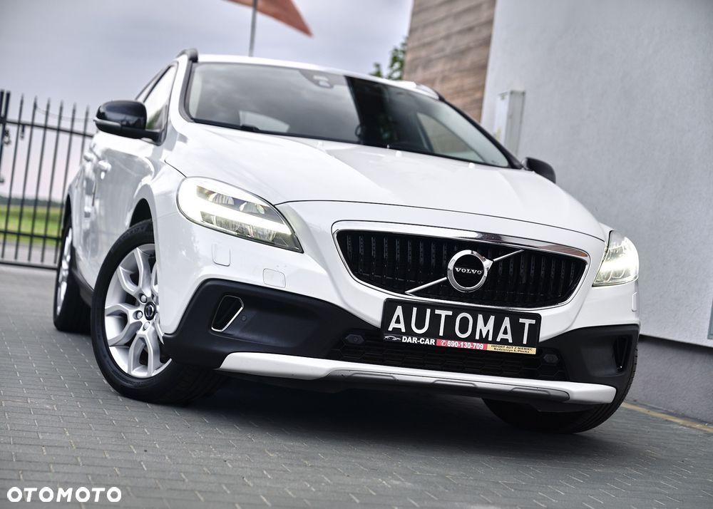 Volvo V40 Cross Country T4 AWD Geartronic Pro - 2