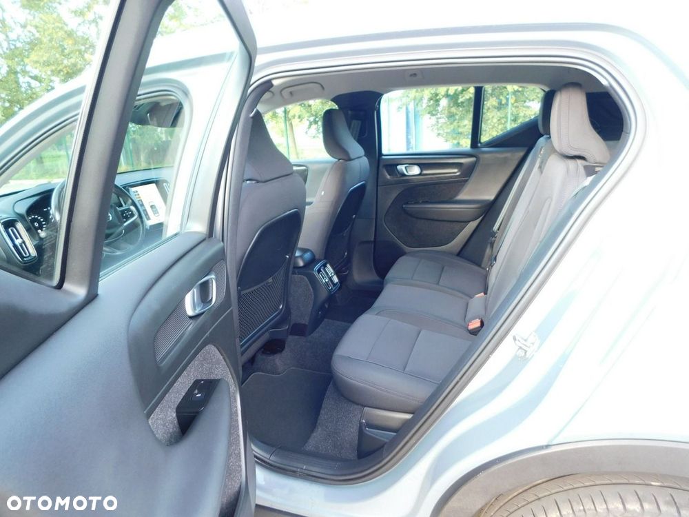 Volvo XC 40 - 11