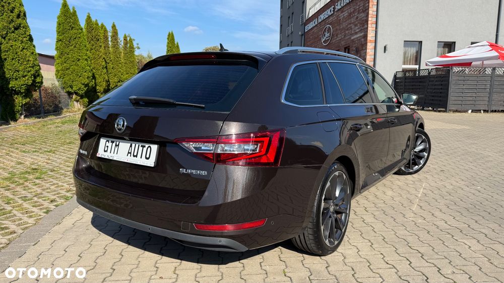 Skoda Superb 2.0 TDI DSG Style - 16