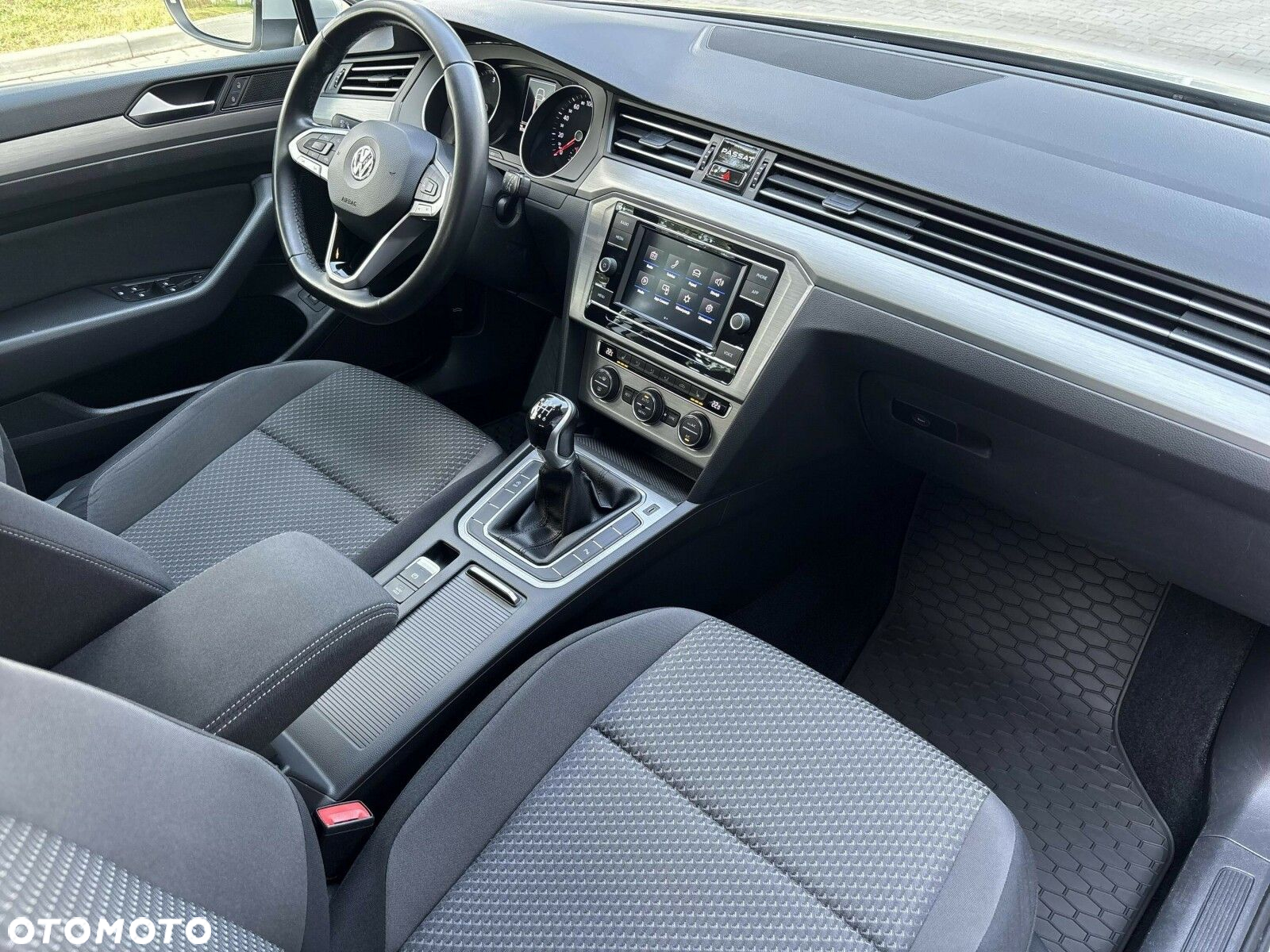 Volkswagen Passat 2.0 TDI EVO Business - 14