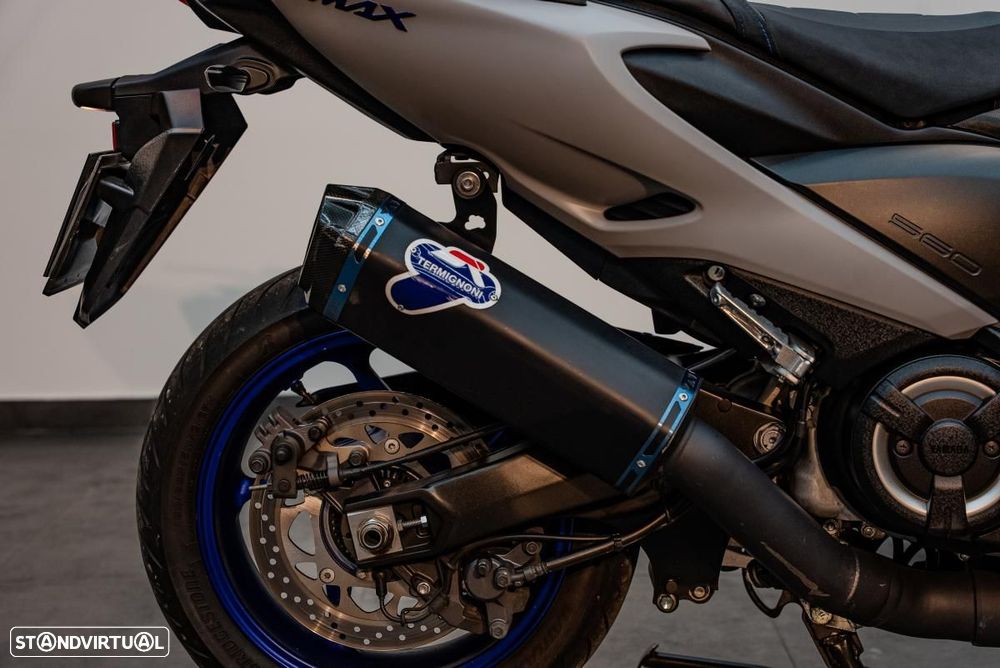 Yamaha TMAX 560 - 10